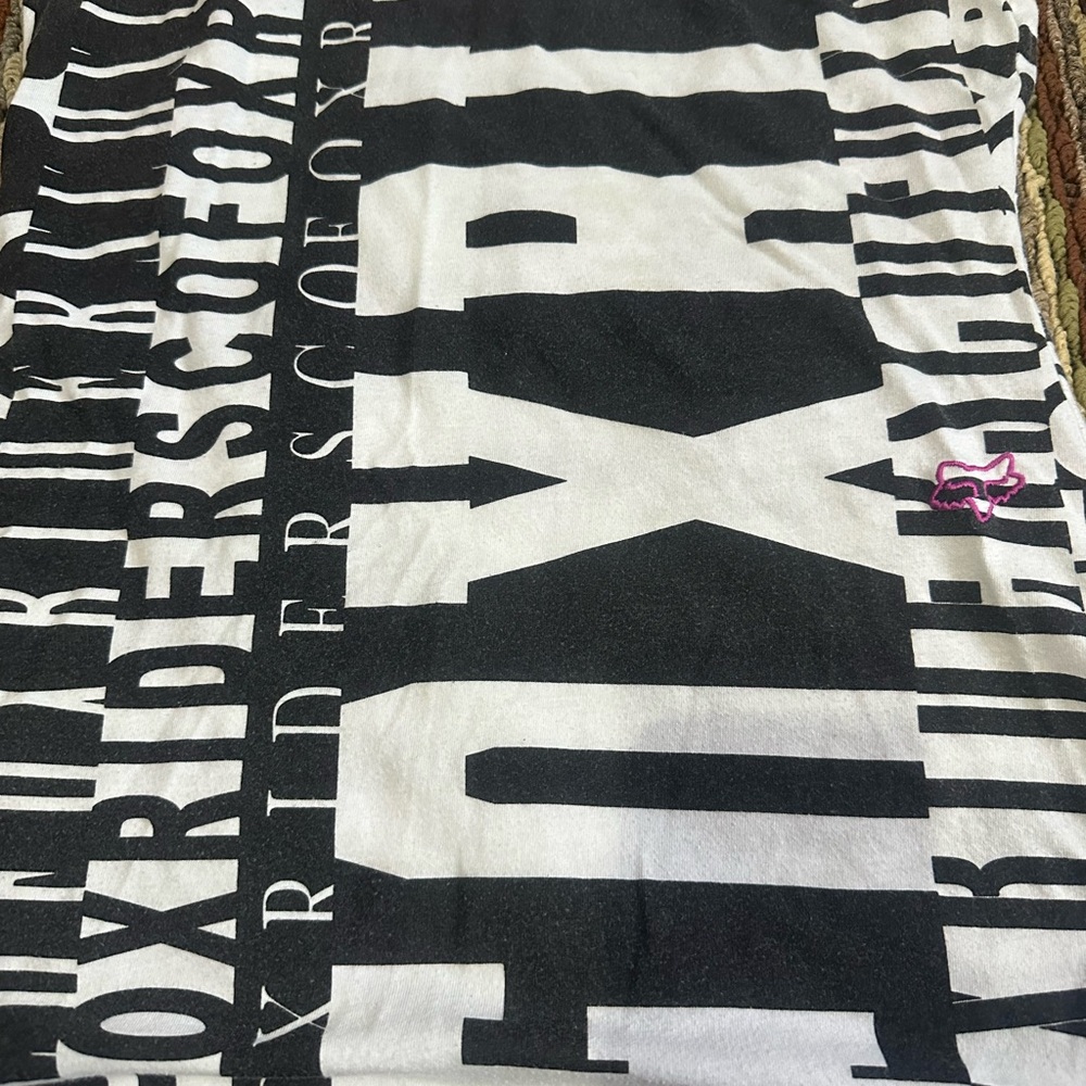 Fox Black and White Graphic Tank Top - Picture 4 of 7